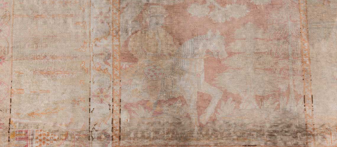 Antique Rugs in Luxemburg by DLB