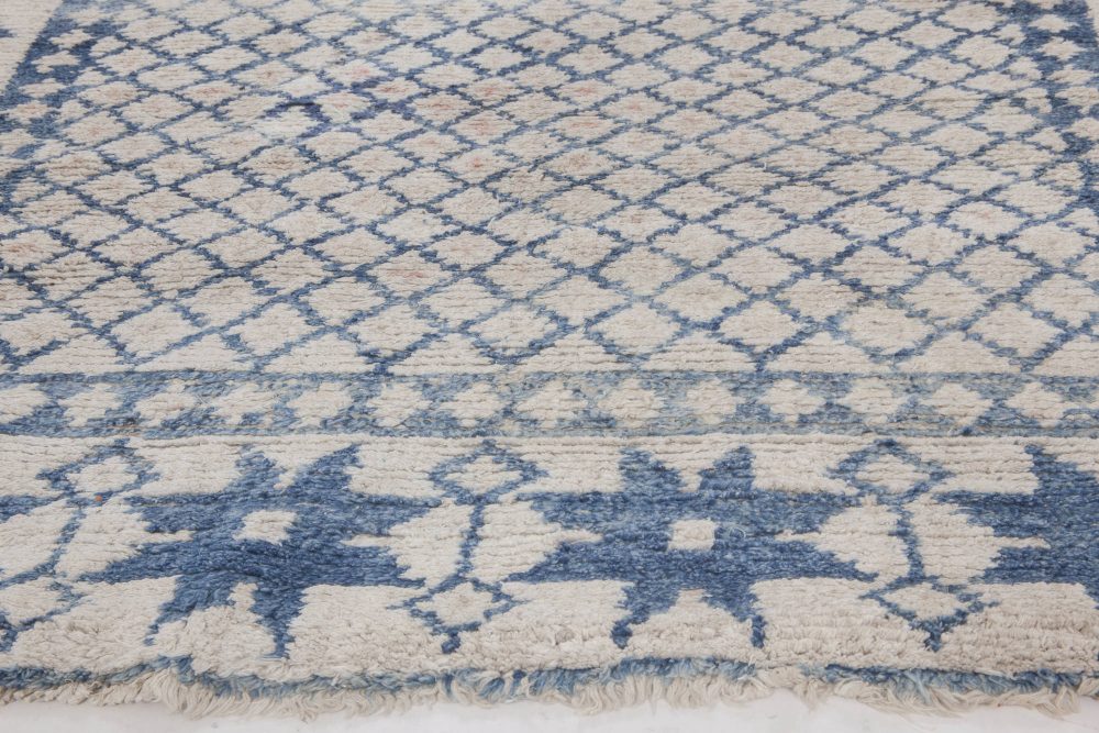 Antique Indian Cotton Agra Blue and White Rug BB6527 by DLB