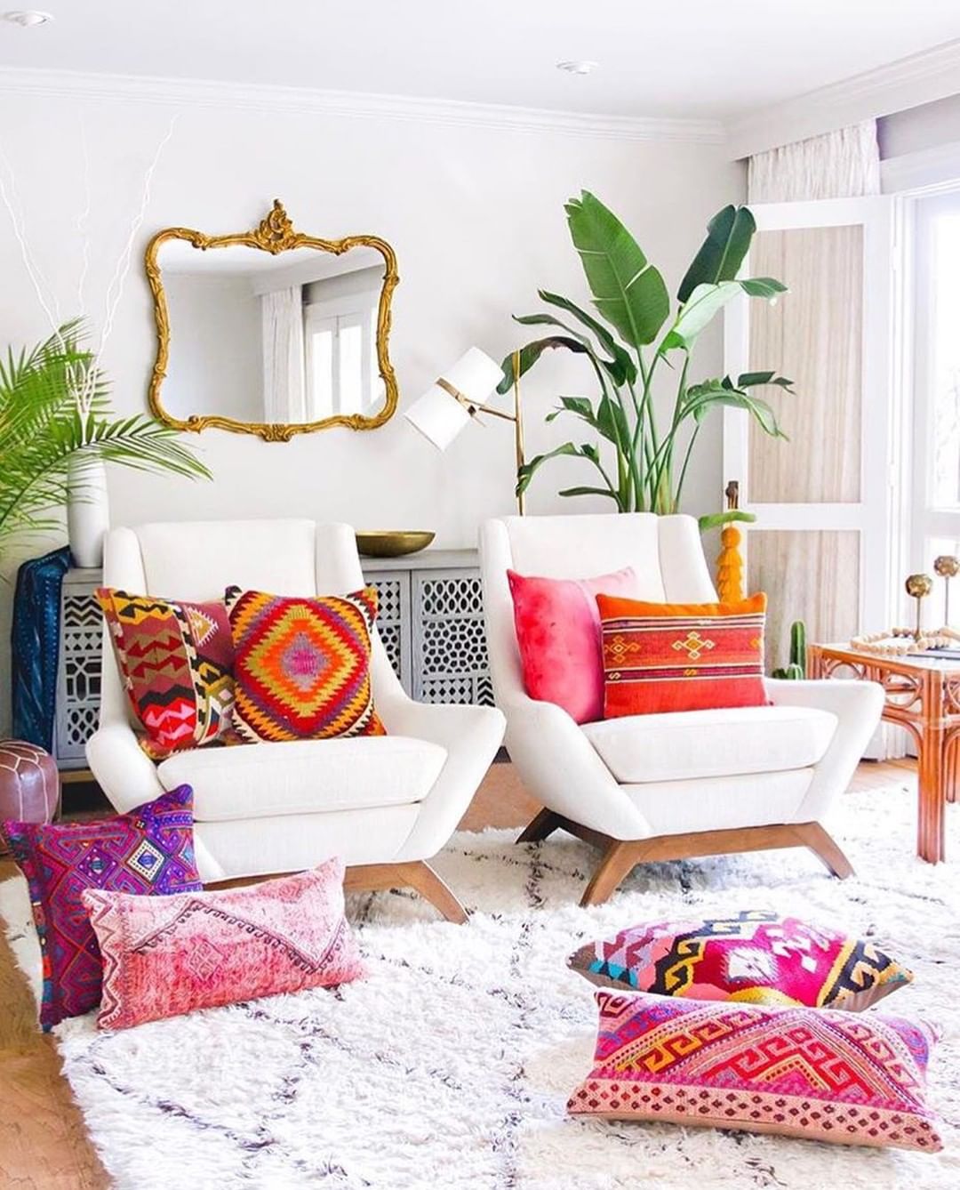 5 Common Decor Mistakes To Avoid In the Living Room