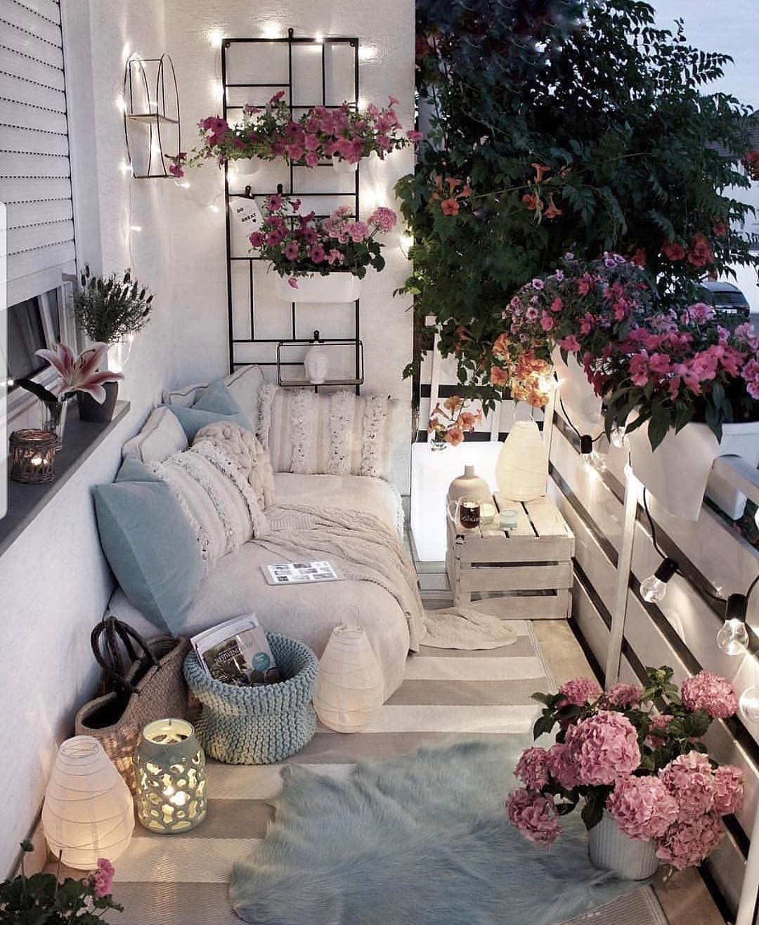 Creating a Home Oasis – Top 10 Small Balcony Ideas